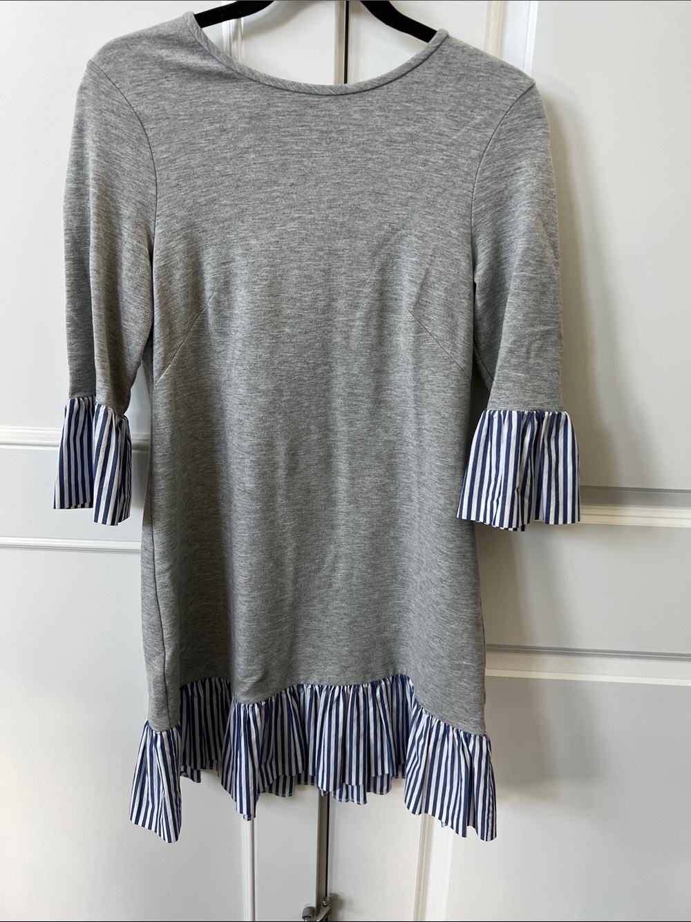 Eliza J Light Heather Gray Crewneck Knit Top